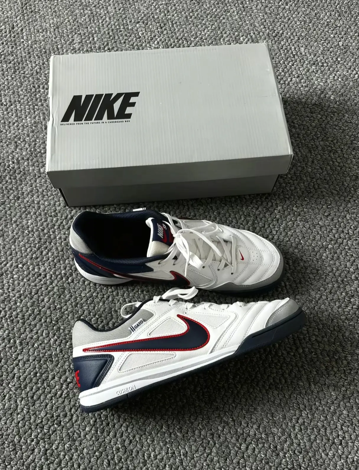Nike Gato复古足球板鞋